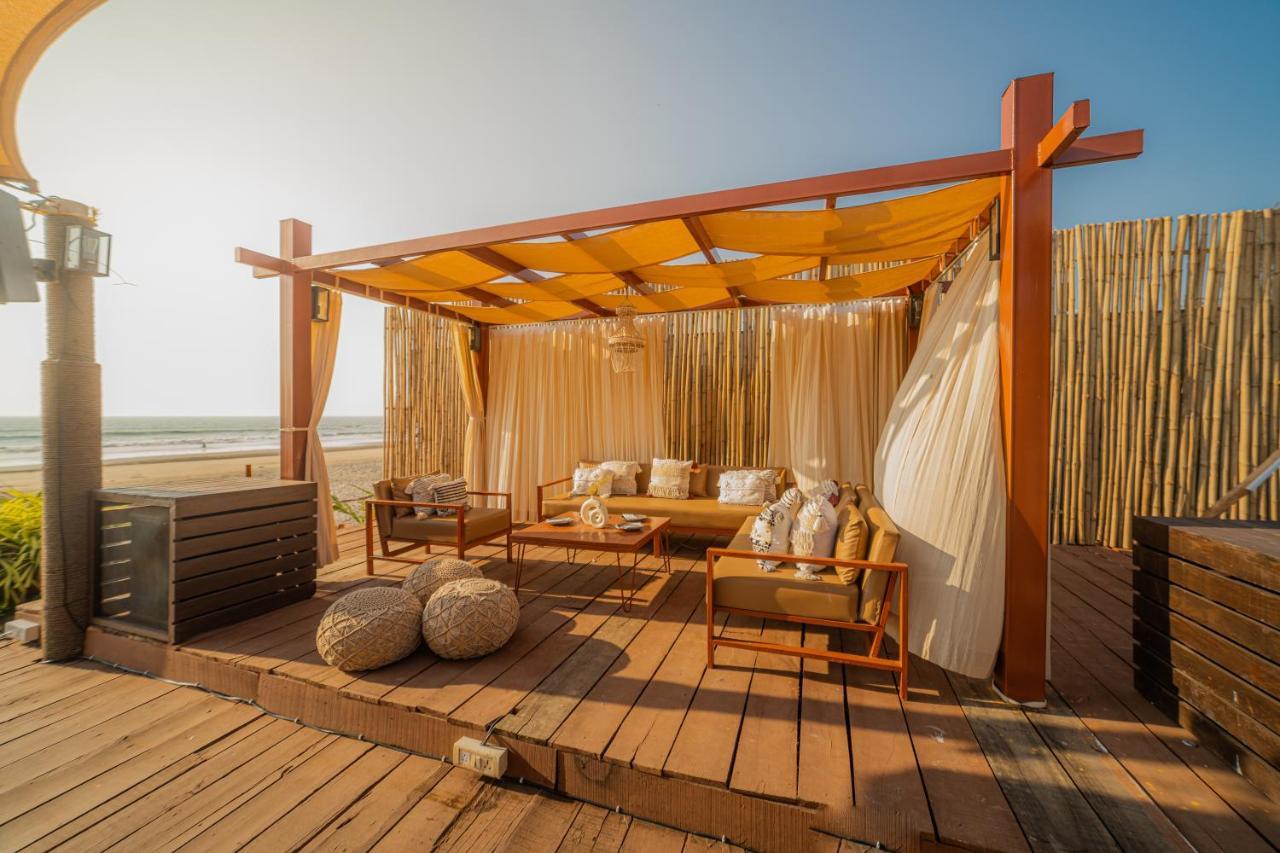 Living Room Beach Resort Морджим Екстер'єр фото